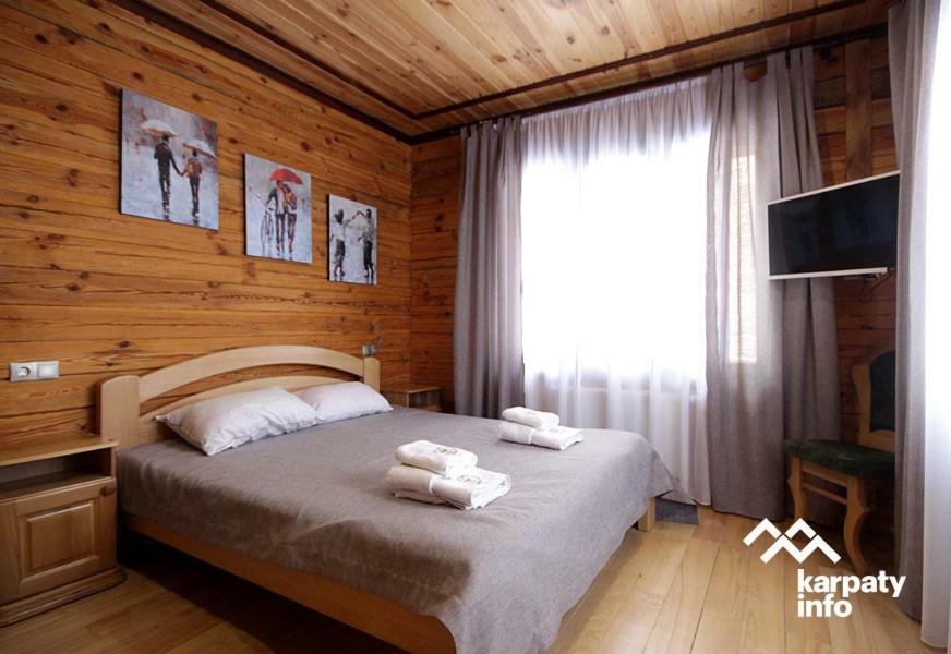 Golden Nest Apartment *